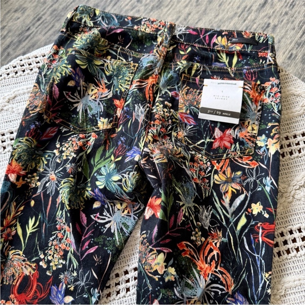 Anthropologie Mid Rise Skinny Jeans with floral print - Picture 12 of 16